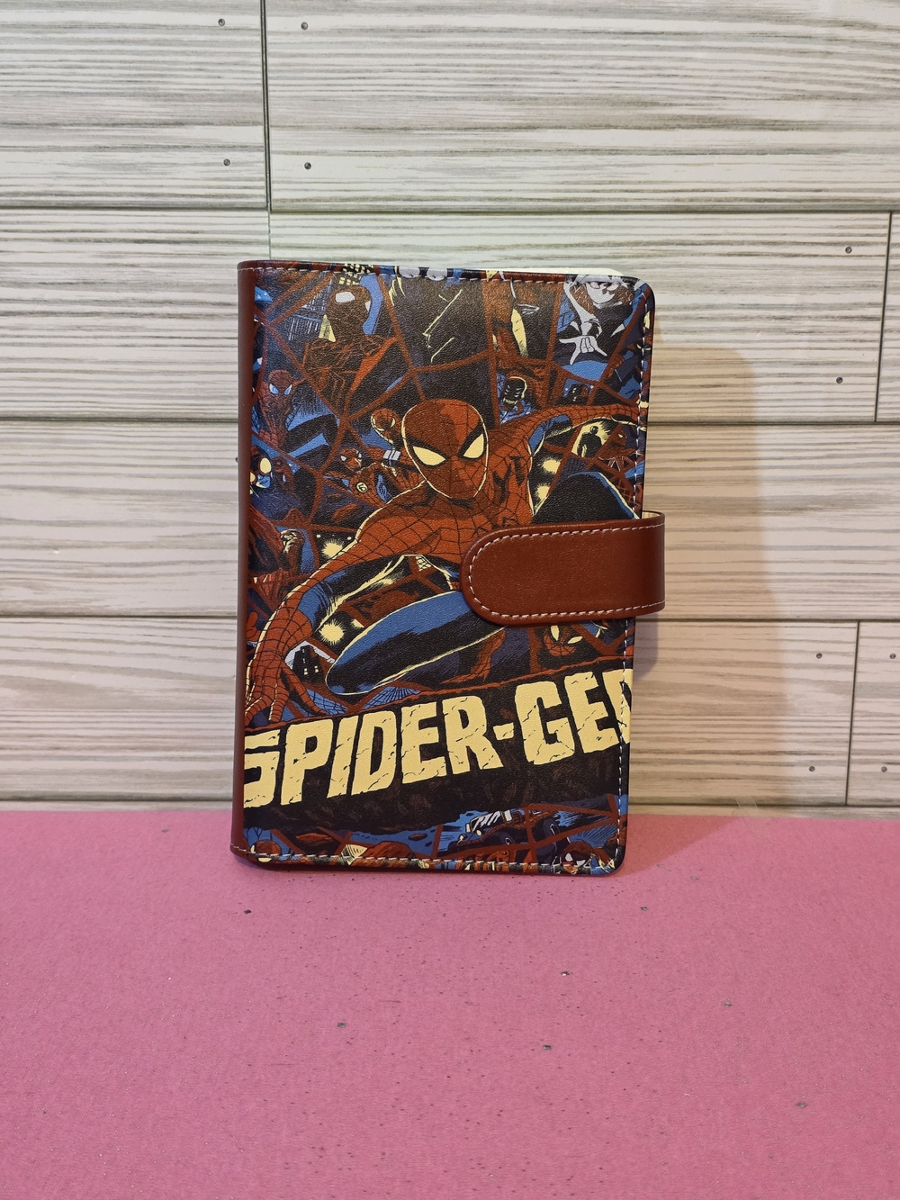 Spiderman B6 Binder w Magnetic Binder *Includes Spiderman Paper